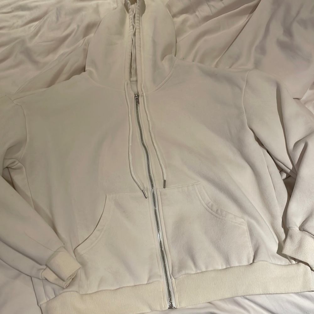 White zip up sweatshirt hoodie